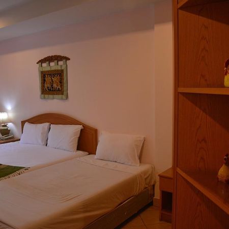 Seven Oaks Inn Jomtien Beach Chambre photo