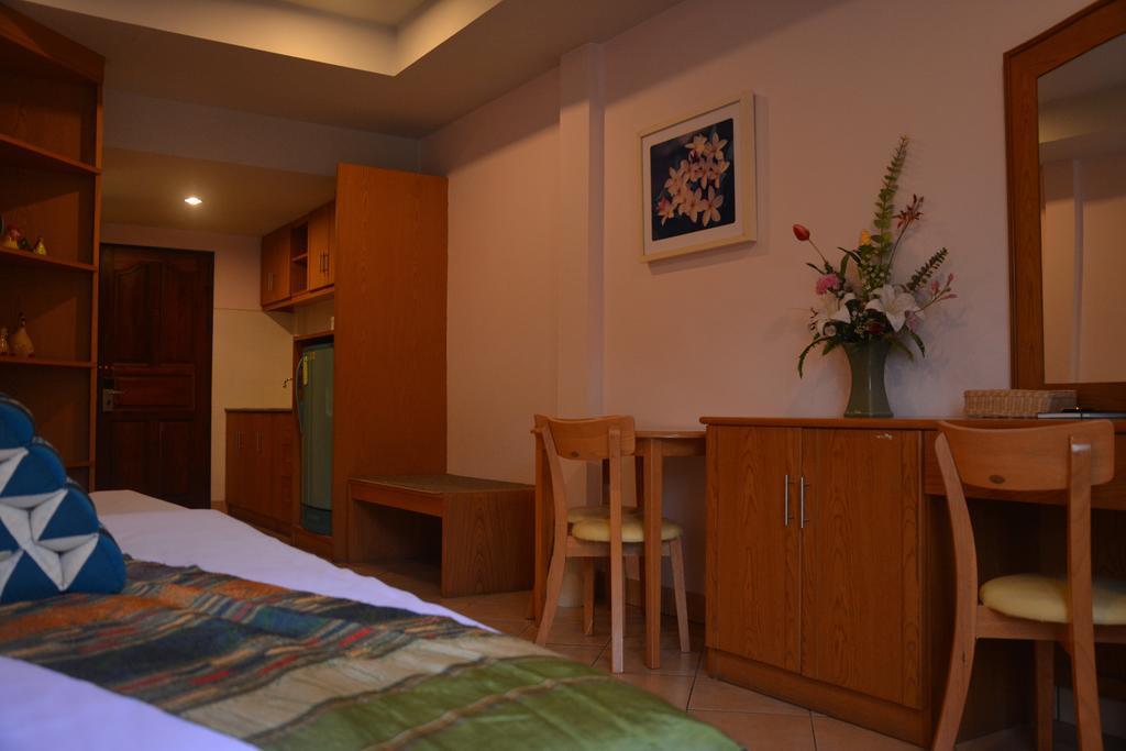 Seven Oaks Inn Jomtien Beach Chambre photo