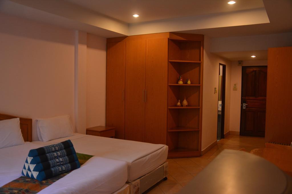 Seven Oaks Inn Jomtien Beach Chambre photo